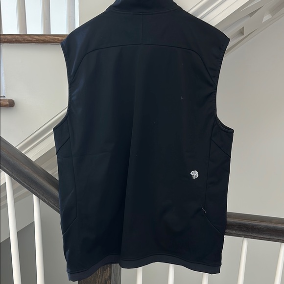 Mountain Hardwear Black Vest - Picture 2 of 2